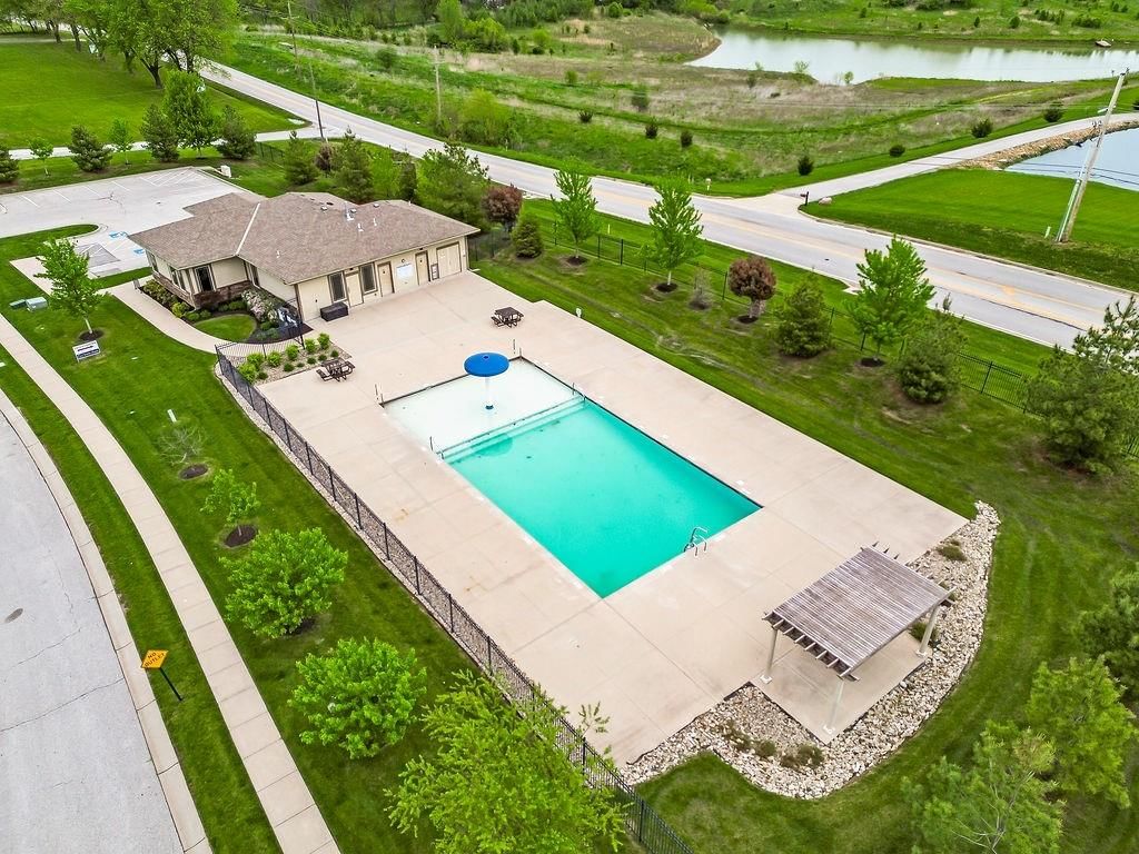 7225 NW Lundergan Court — photo 38