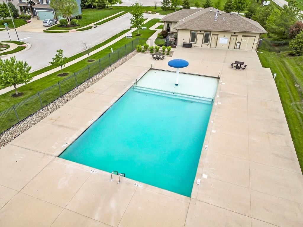 7225 NW Lundergan Court — photo 39