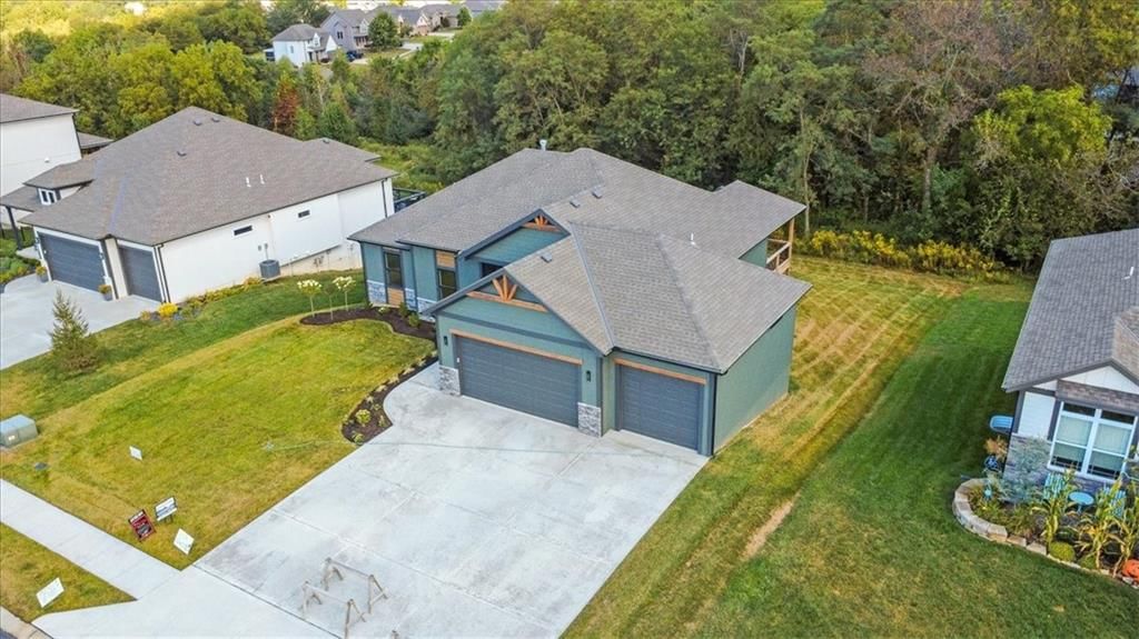 604 Blackhawke Drive — photo 4