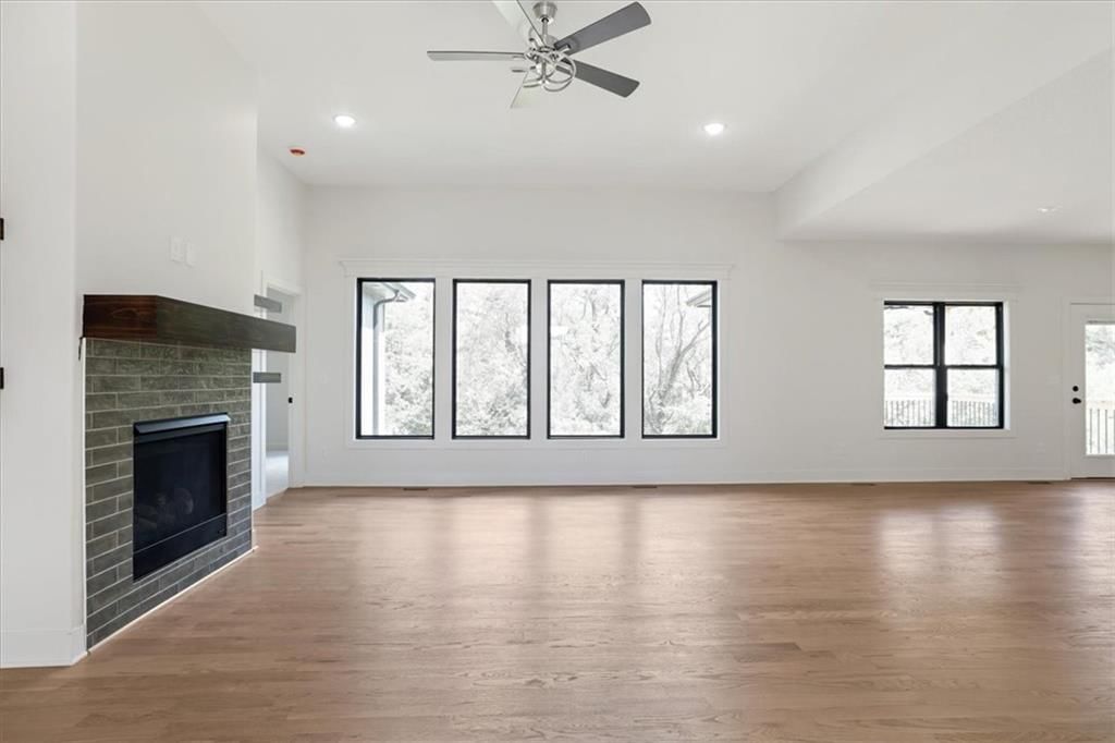 604 Blackhawke Drive — photo 7