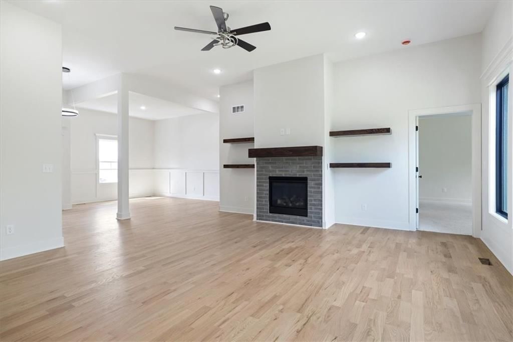 604 Blackhawke Drive — photo 10