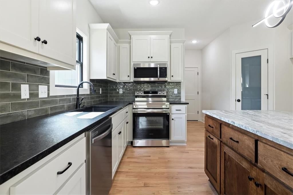 604 Blackhawke Drive — photo 12