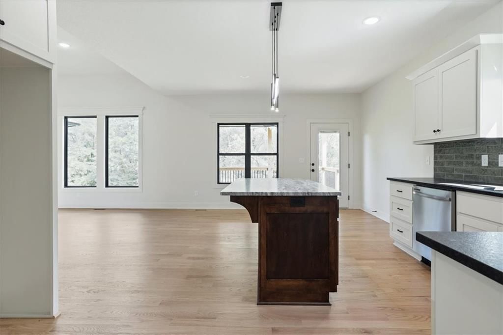 604 Blackhawke Drive — photo 14