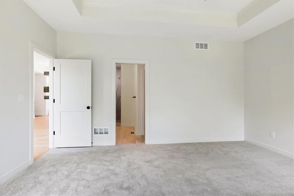 604 Blackhawke Drive — photo 17