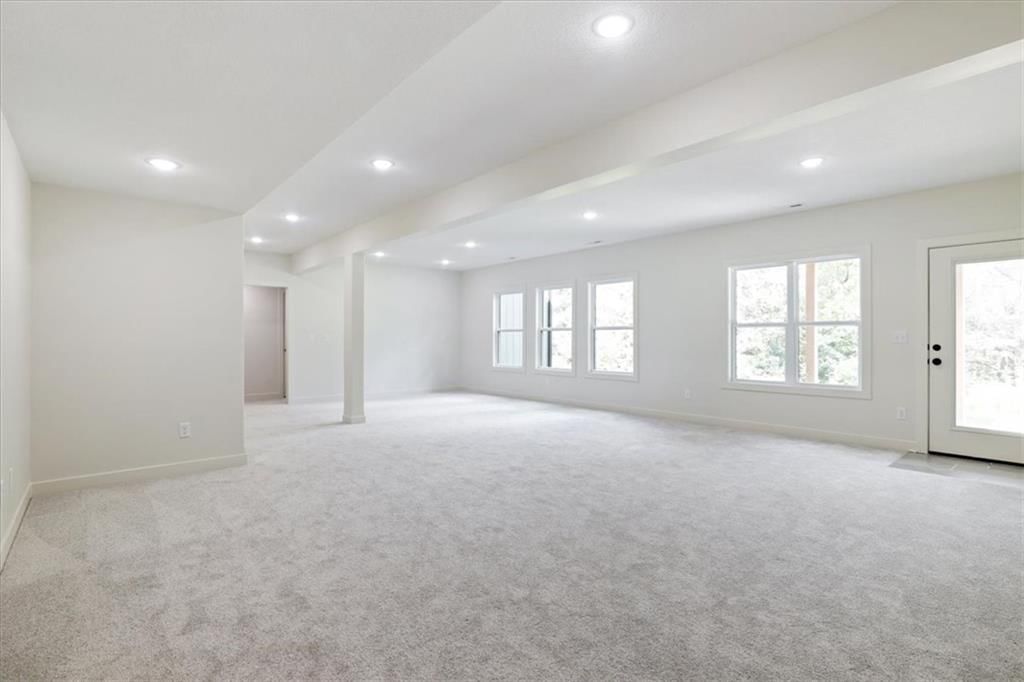 604 Blackhawke Drive — photo 23