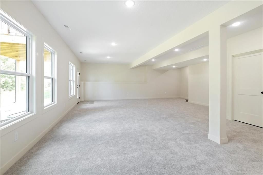 604 Blackhawke Drive — photo 25