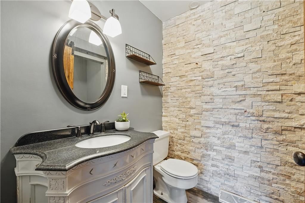 5700 N 123RD Street — photo 31