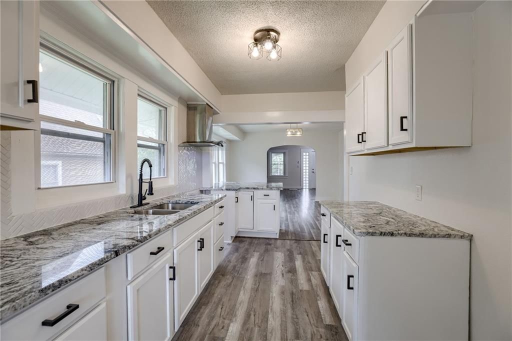 1220 White Avenue — photo 10
