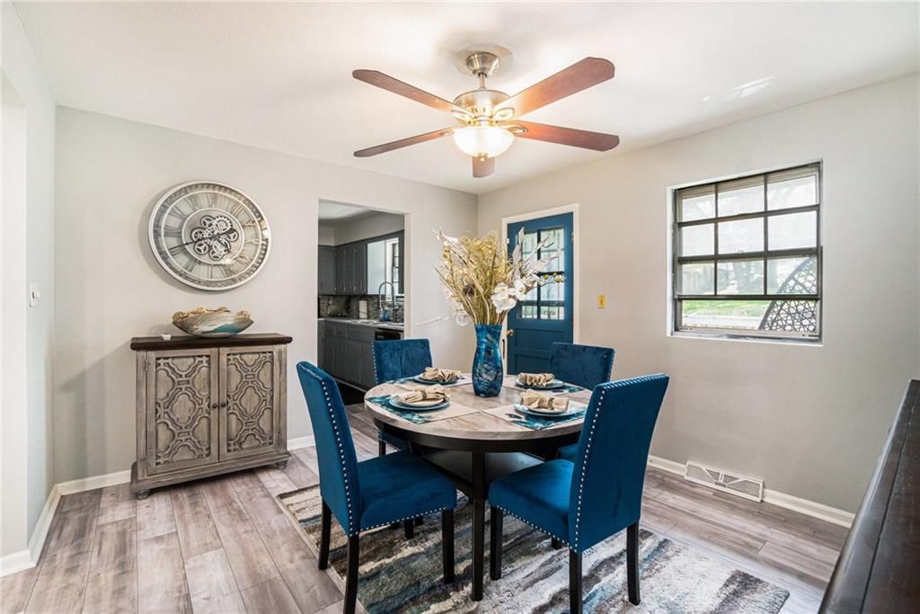 Photo 9 of 29 - 2300 N 64th Street