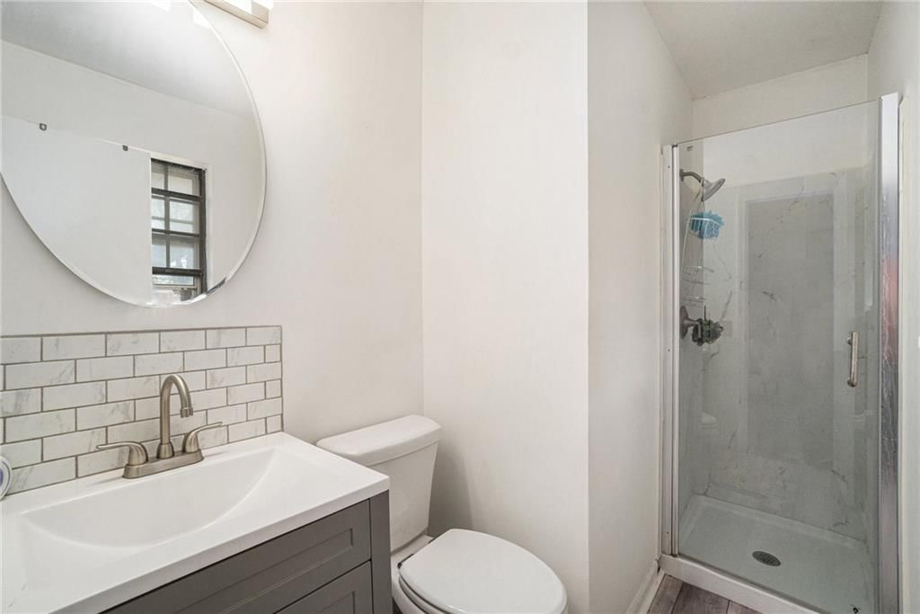 Photo 16 of 29 - 2300 N 64th Street