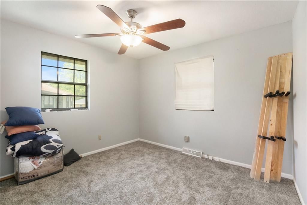Photo 18 of 29 - 2300 N 64th Street