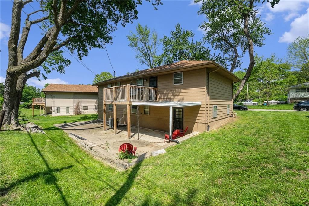 Photo 24 of 29 - 2300 N 64th Street