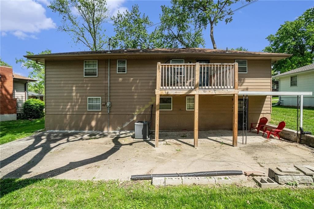 Photo 25 of 29 - 2300 N 64th Street