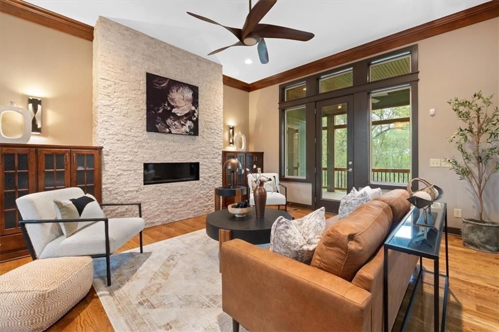 9221 N Overton Avenue — photo 5
