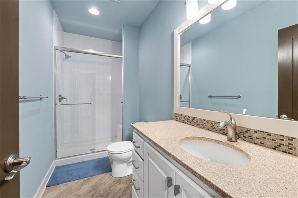 9221 N Overton Avenue — photo 36