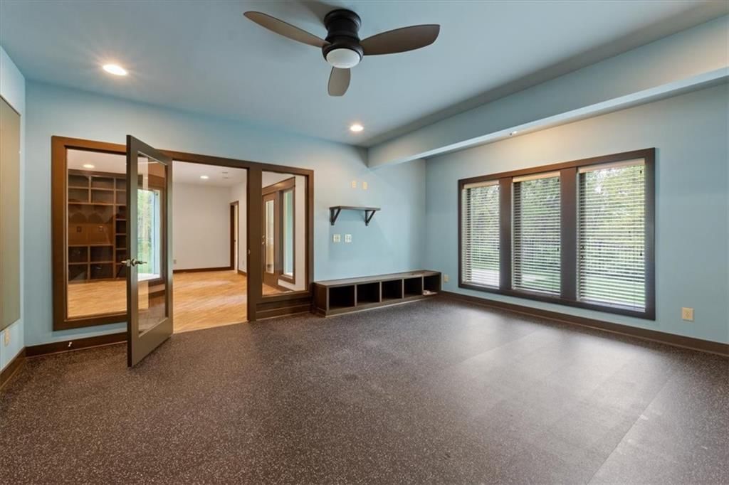 9221 N Overton Avenue — photo 40