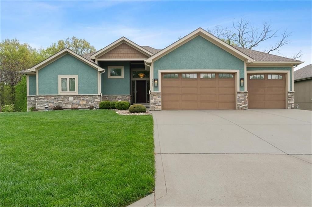 9221 N Overton Avenue — photo 51