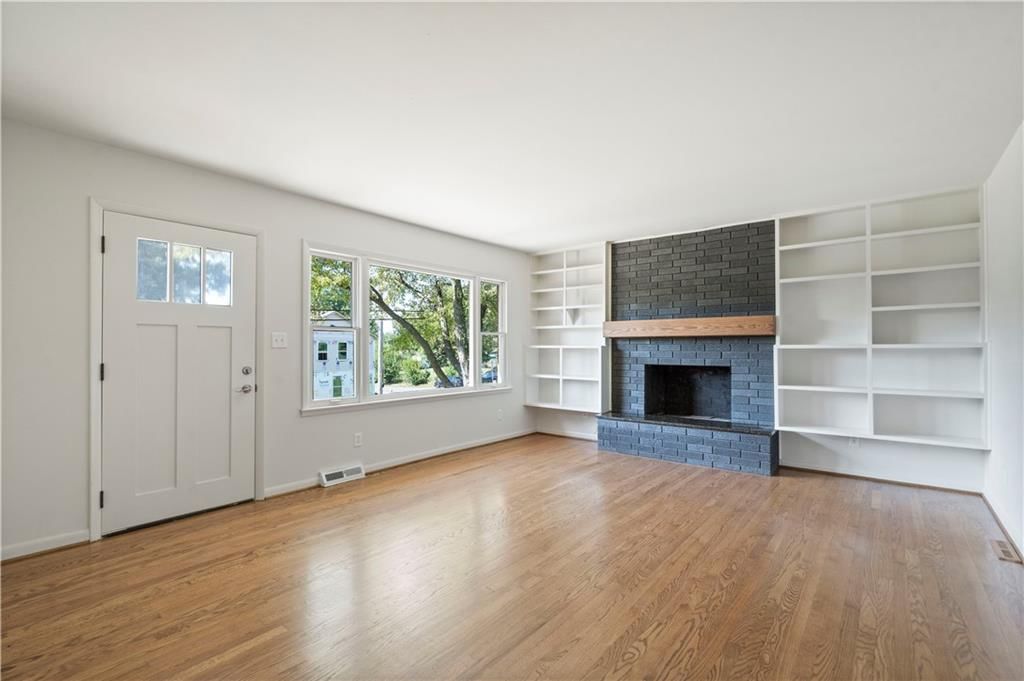 3423 N 61st Street — photo 5