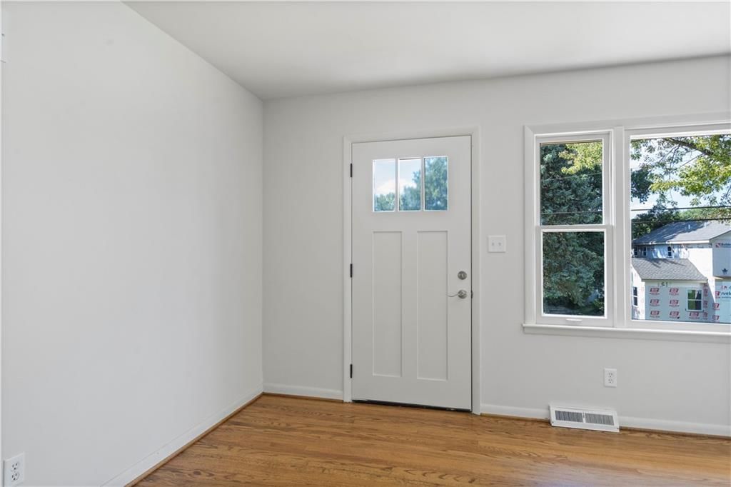 3423 N 61st Street — photo 6