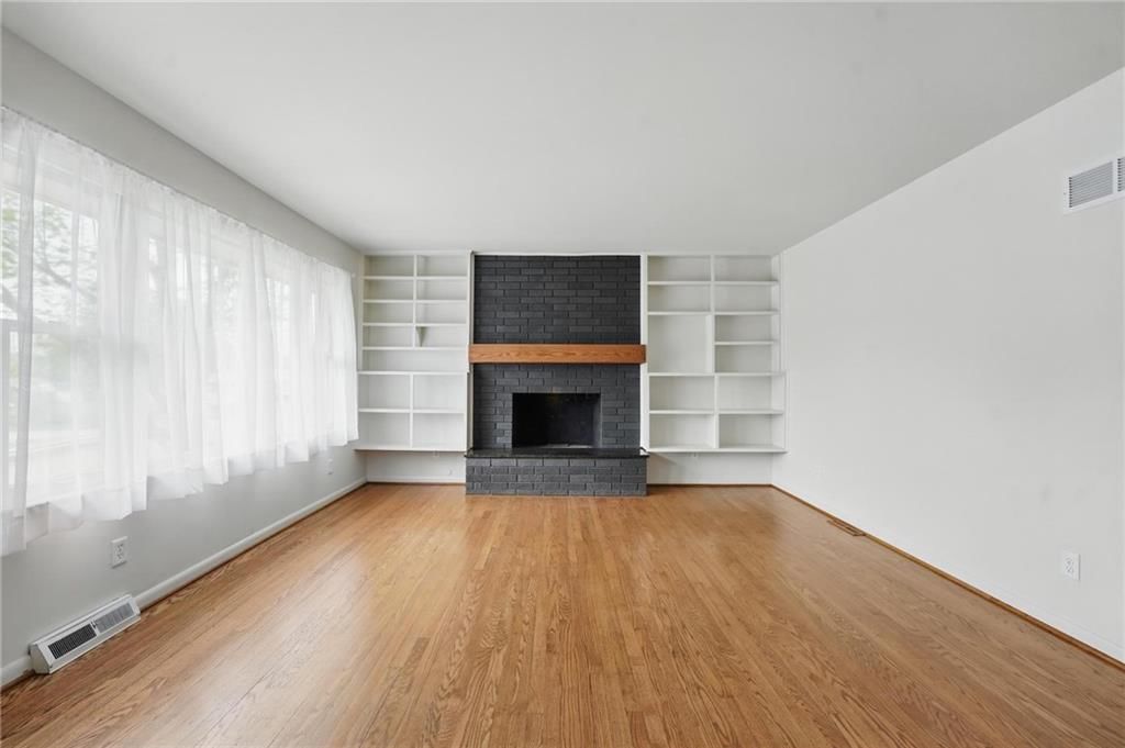 3423 N 61st Street — photo 7