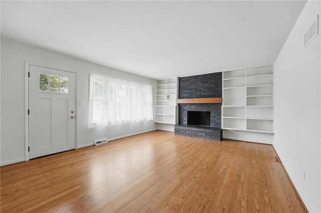 3423 N 61st Street — photo 8