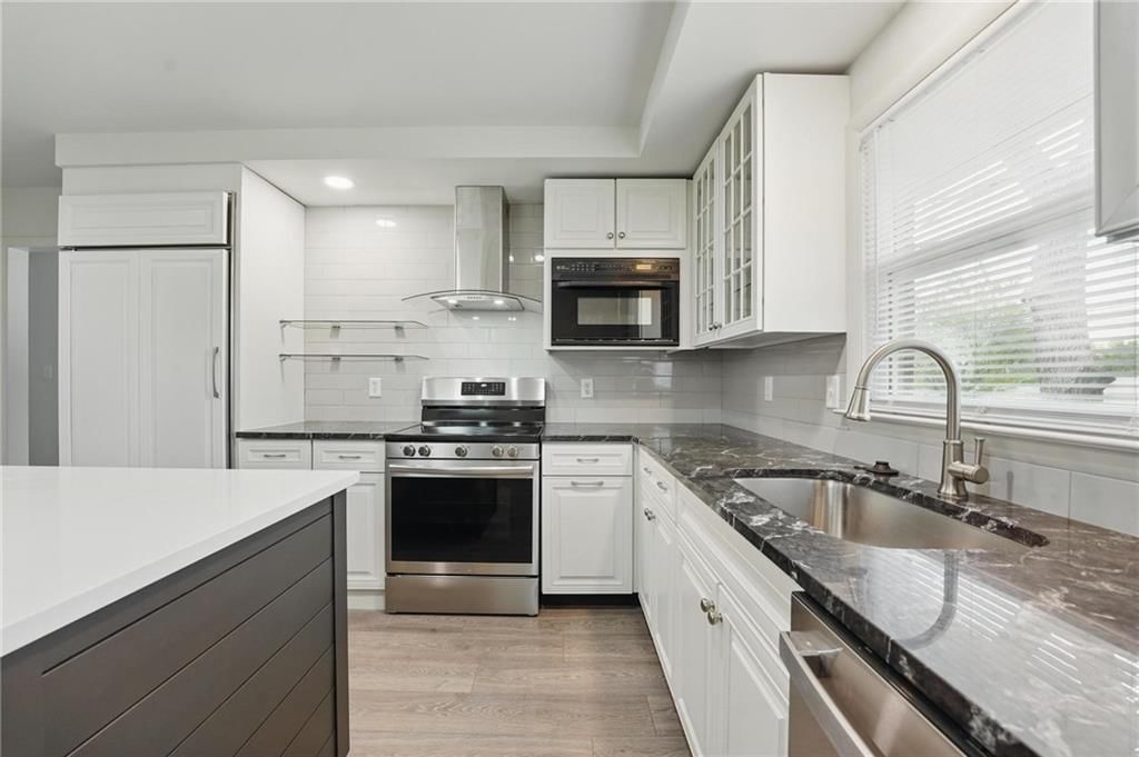 3423 N 61st Street — photo 13