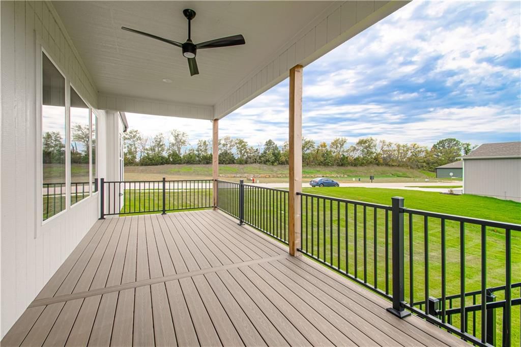 12440 Appaloosa Street — photo 32