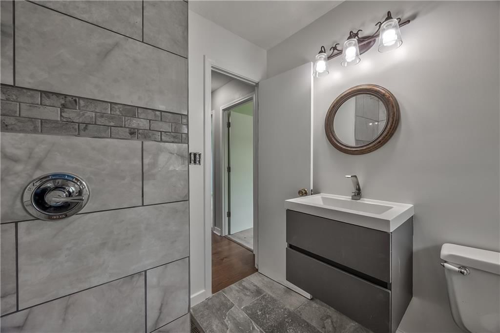 7 S 71st Terrace — photo 10