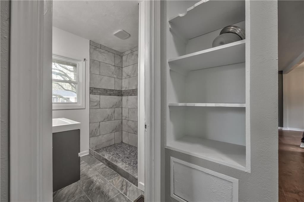 7 S 71st Terrace — photo 14