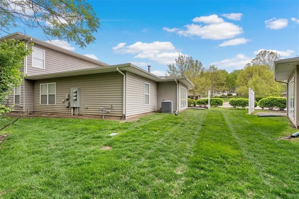 386 N Clayview Drive — photo 3