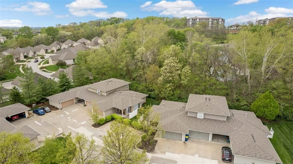 384 N Clayview Drive — photo 4