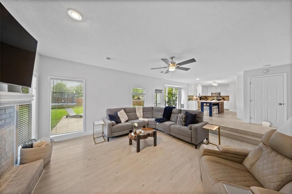 6266 W 157TH Street — photo 9