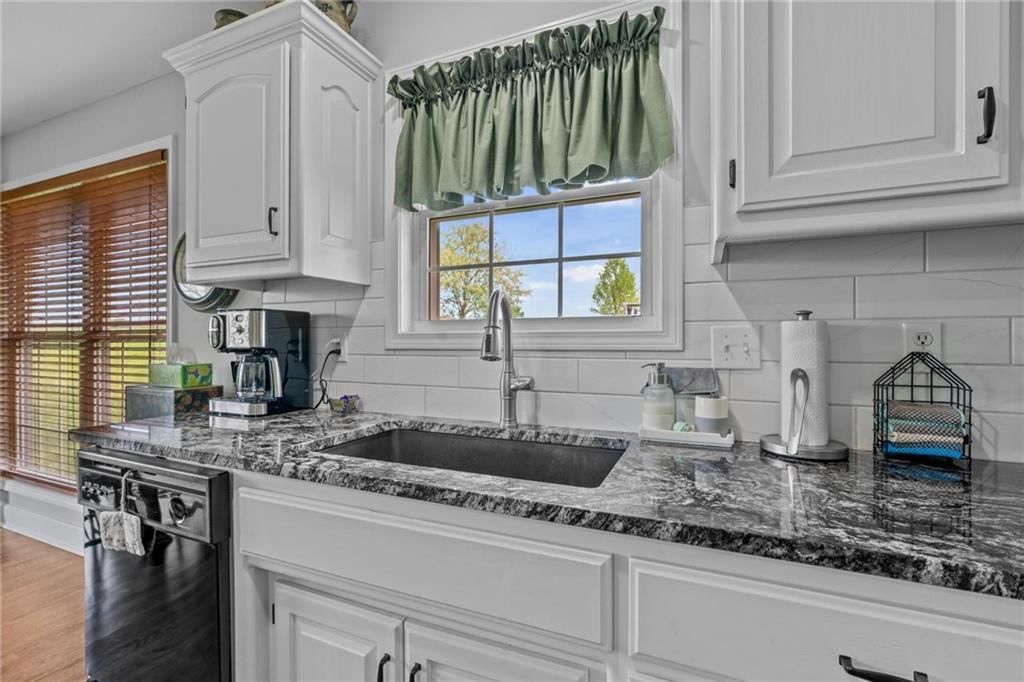 1204 Silhouette Drive — photo 13