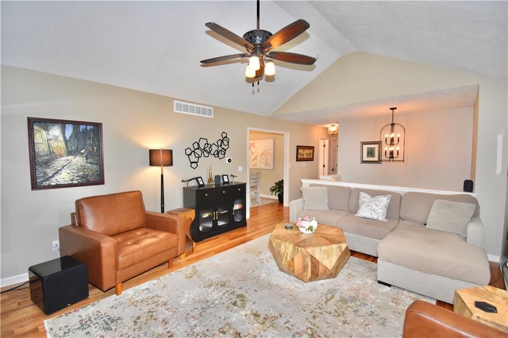 2609 NW Richard Drive — photo 7