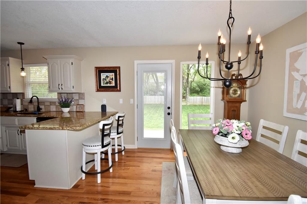 2609 NW Richard Drive — photo 8