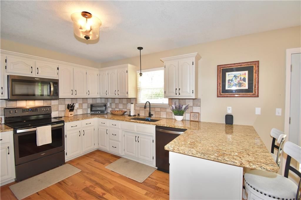 2609 NW Richard Drive — photo 10