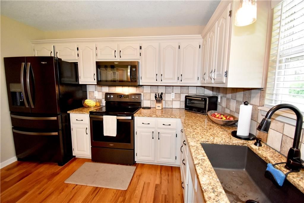 2609 NW Richard Drive — photo 11
