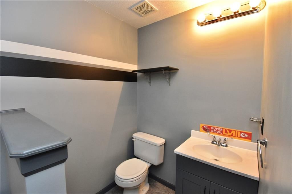 2609 NW Richard Drive — photo 30