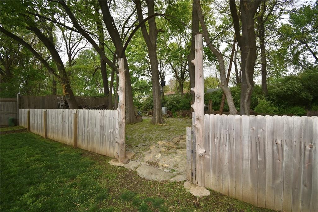 2609 NW Richard Drive — photo 33