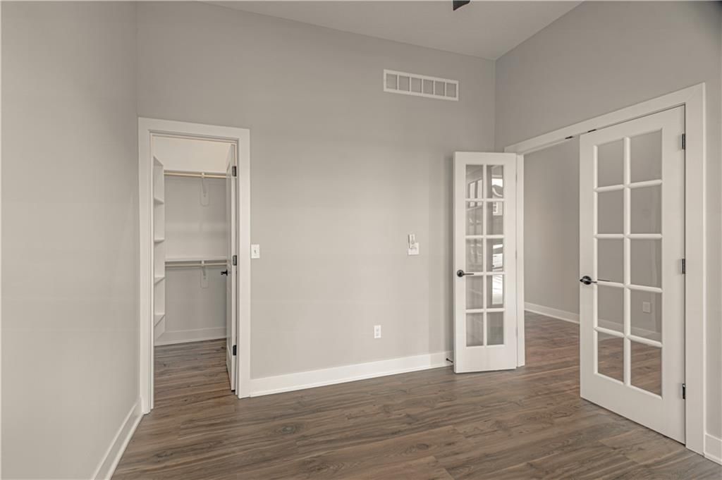17163 S Laurelwood Street — photo 20