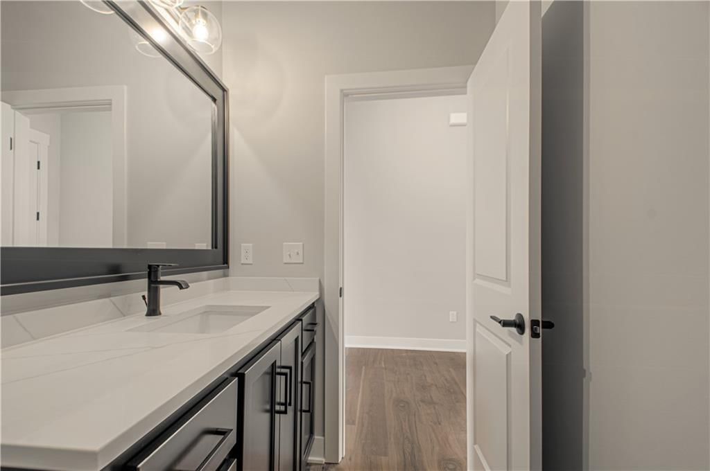 17163 S Laurelwood Street — photo 21