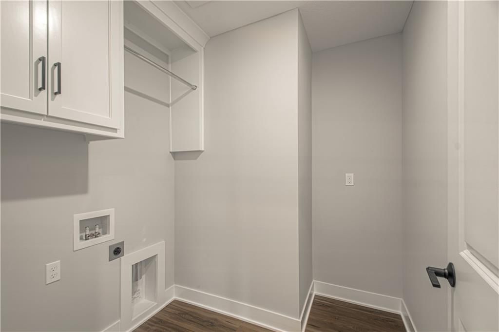 17163 S Laurelwood Street — photo 29