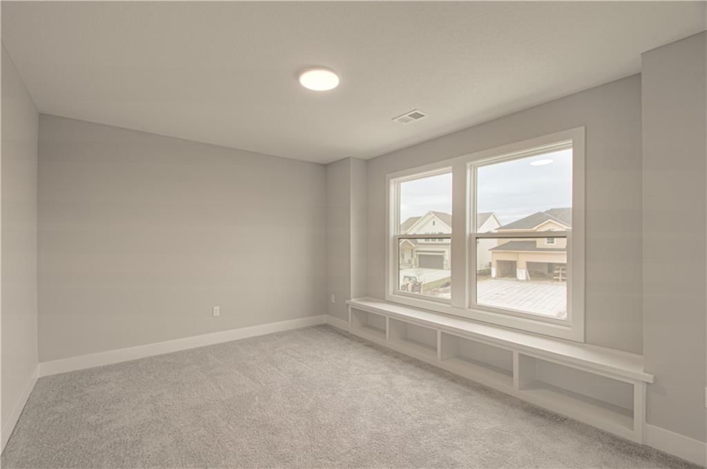 17163 S Laurelwood Street — photo 33