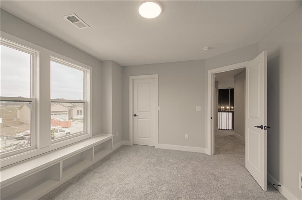 17163 S Laurelwood Street — photo 34