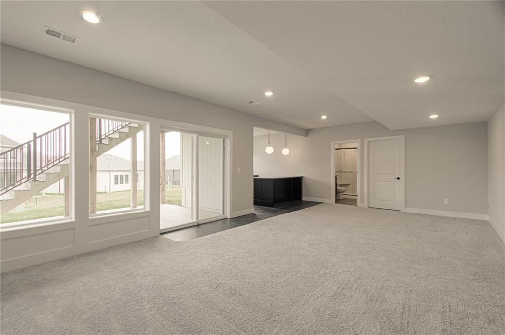 17163 S Laurelwood Street — photo 40