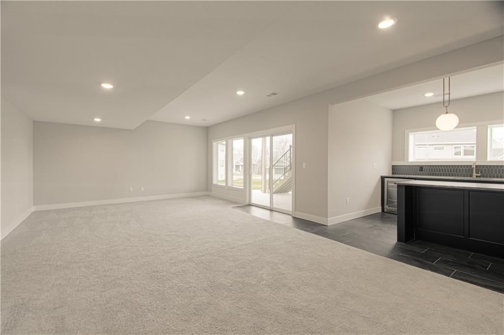17163 S Laurelwood Street — photo 43