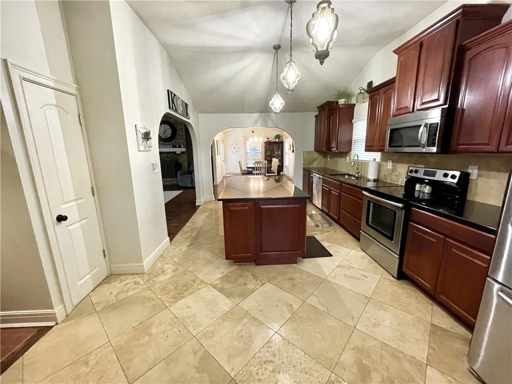 9805 W 103rd Terrace — photo 7