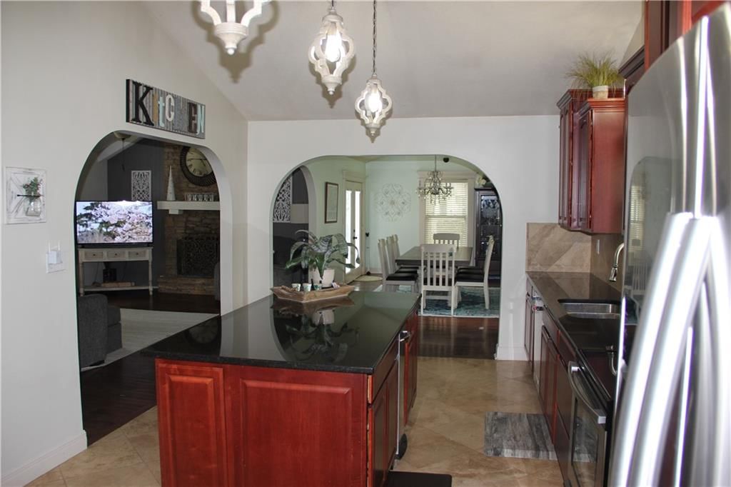 9805 W 103rd Terrace — photo 9