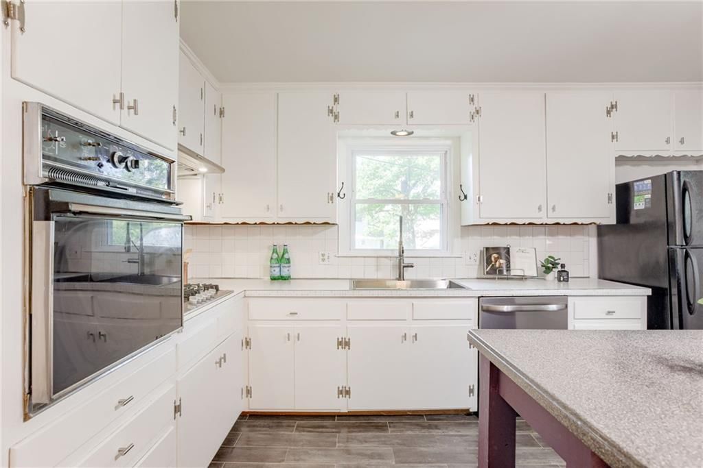 4401 E 104th Street — photo 9