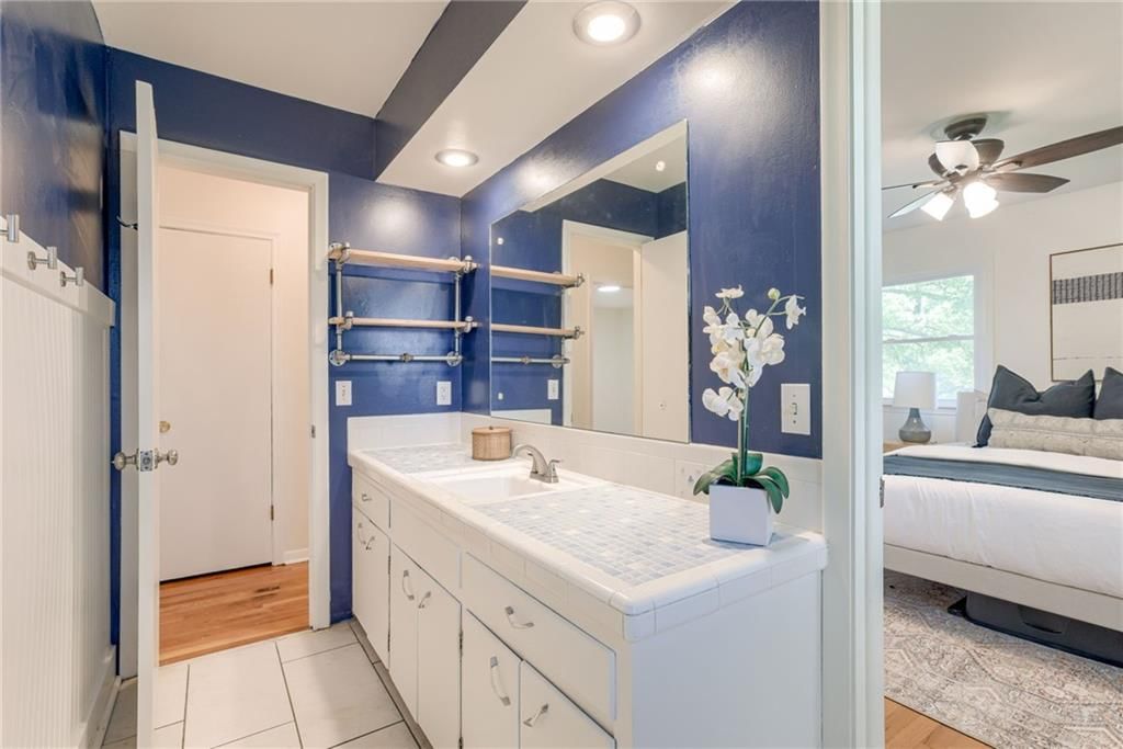 4401 E 104th Street — photo 17